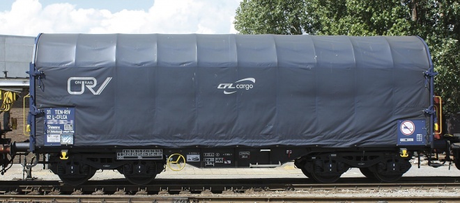 Slide tarpaulin coil car in CFL Cargo livery<br /><a href='images/pictures/Roco/66329_VBF_rgb.jpg' target='_blank'>Full size image</a>